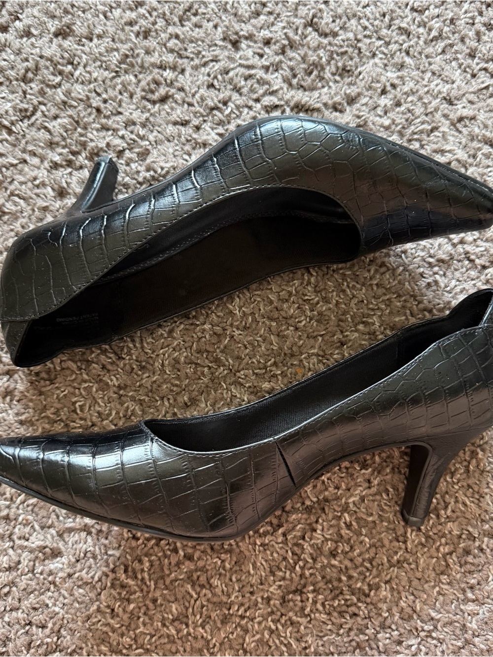 LifeStride Black Croc Pointed Toe Stiletto Pumps Size 8.5